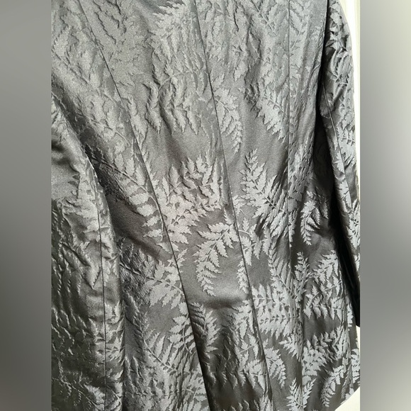 Dana Buchman Embossed Fern Silk Coat - Picture 9 of 10